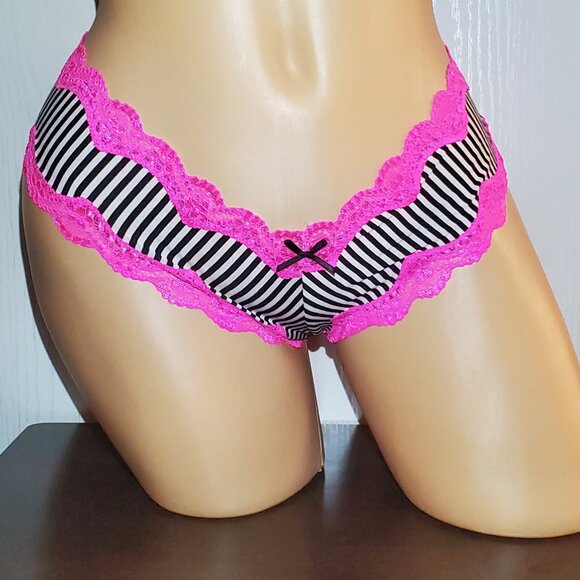 Victoria's Secret Sexy Little Things Cheeky Panties. New with Tags Size Medium. - Picture 1 of 3